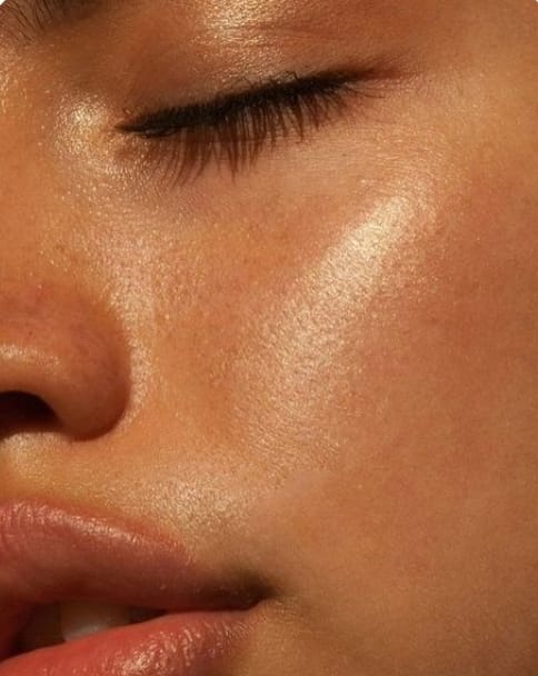 Óleos essenciais para skincare natural